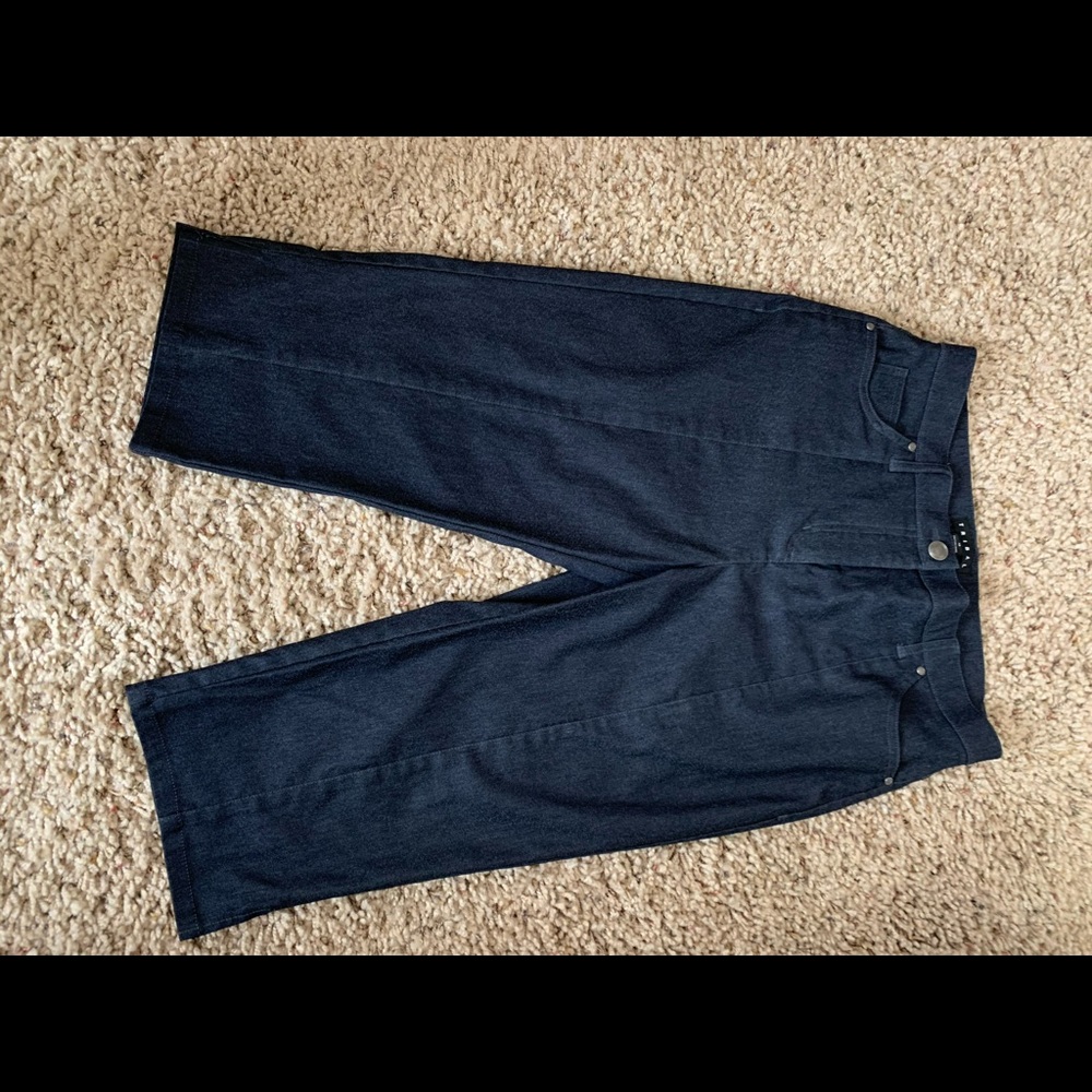 Tribal crop pants - like new in navy stretch denim